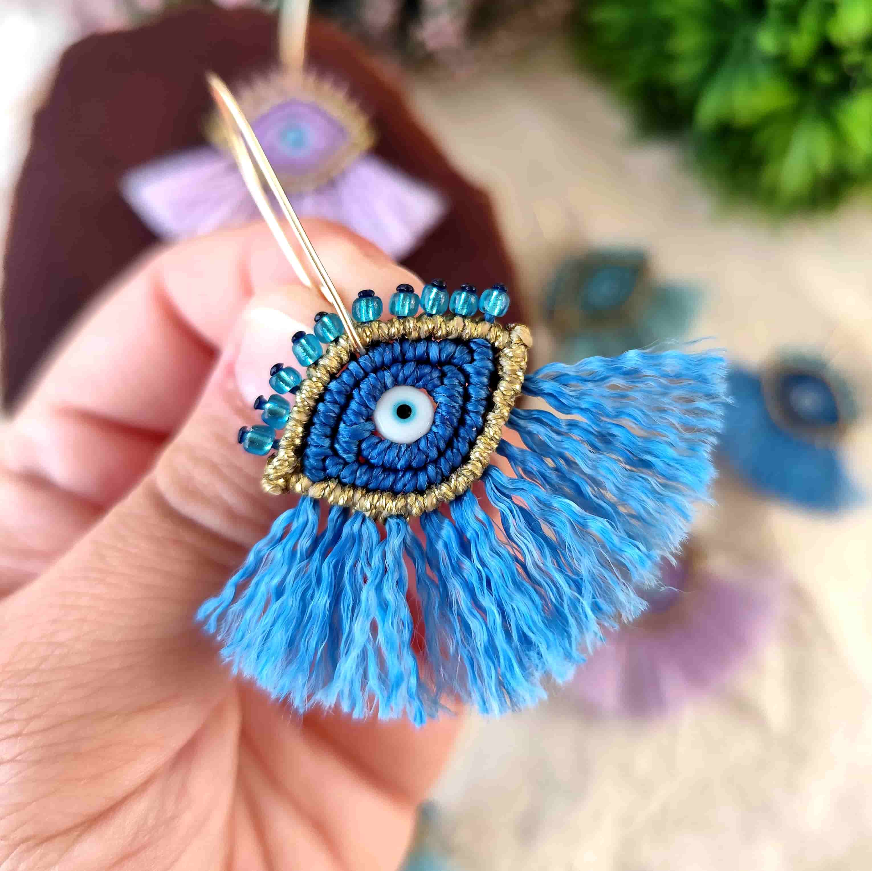 Aros Ojo Turco con Flecos – Topacio Macramé