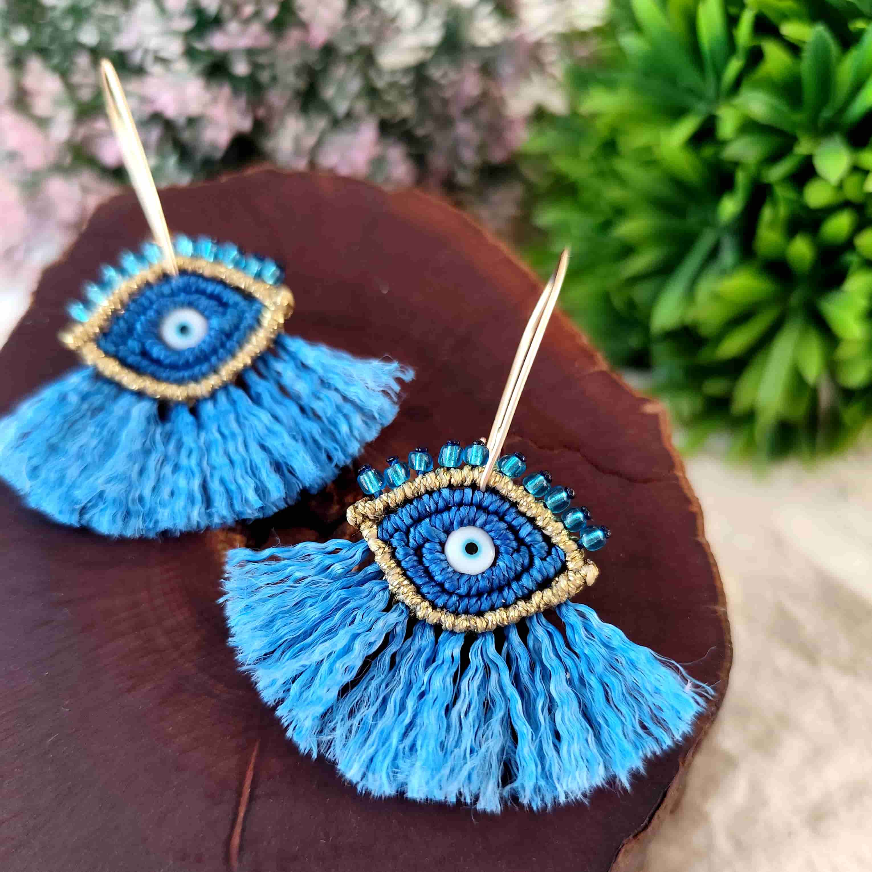 Aros Ojo Turco con Flecos – Topacio Macramé