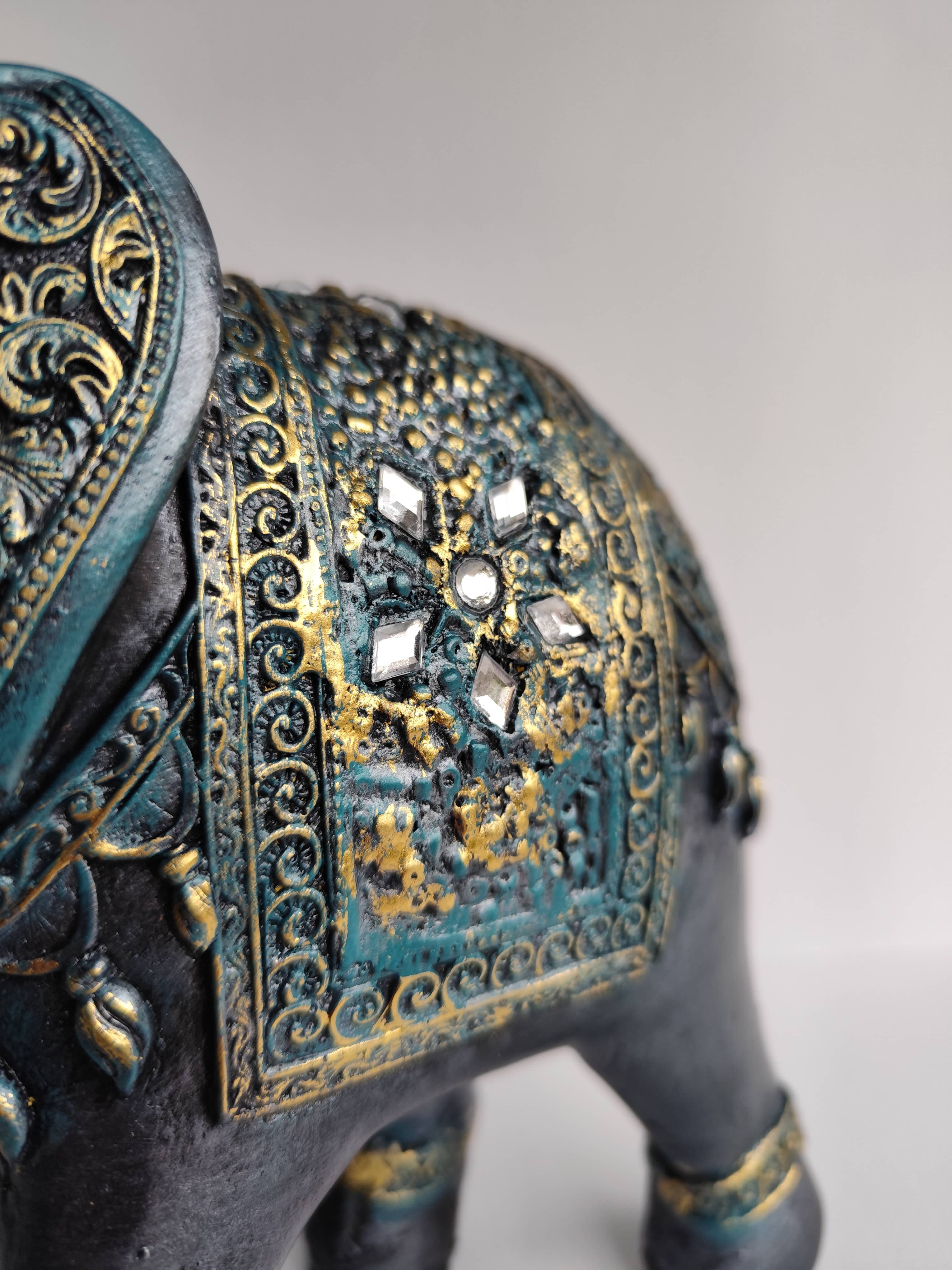 Elefante Grande Yeso Pintado a Mano - Artesanías Mariel