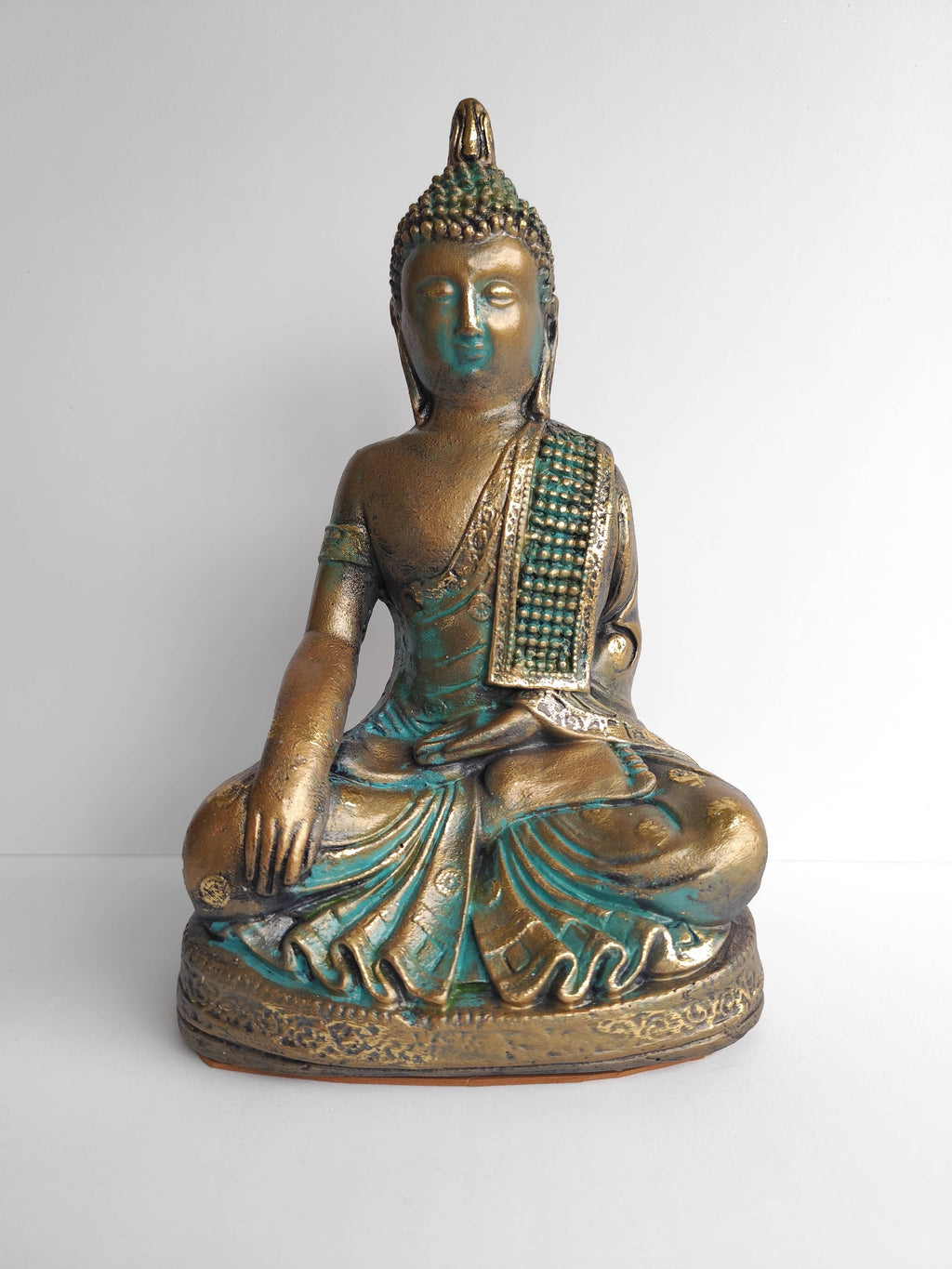 Buda Turquesa Postura de Loto Yeso Pintado a Mano - Artesanías Mariel