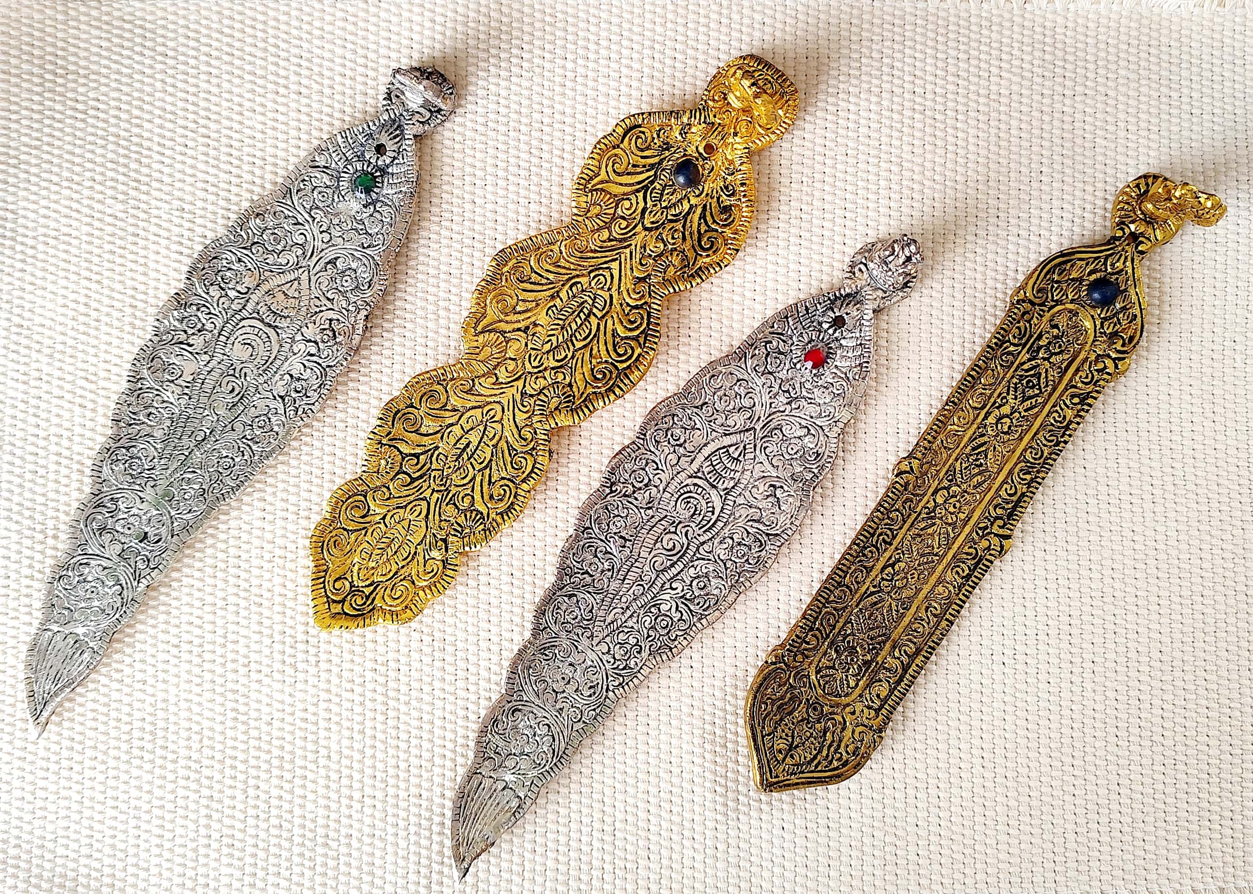 Portaincienso de Metal OM Dorado