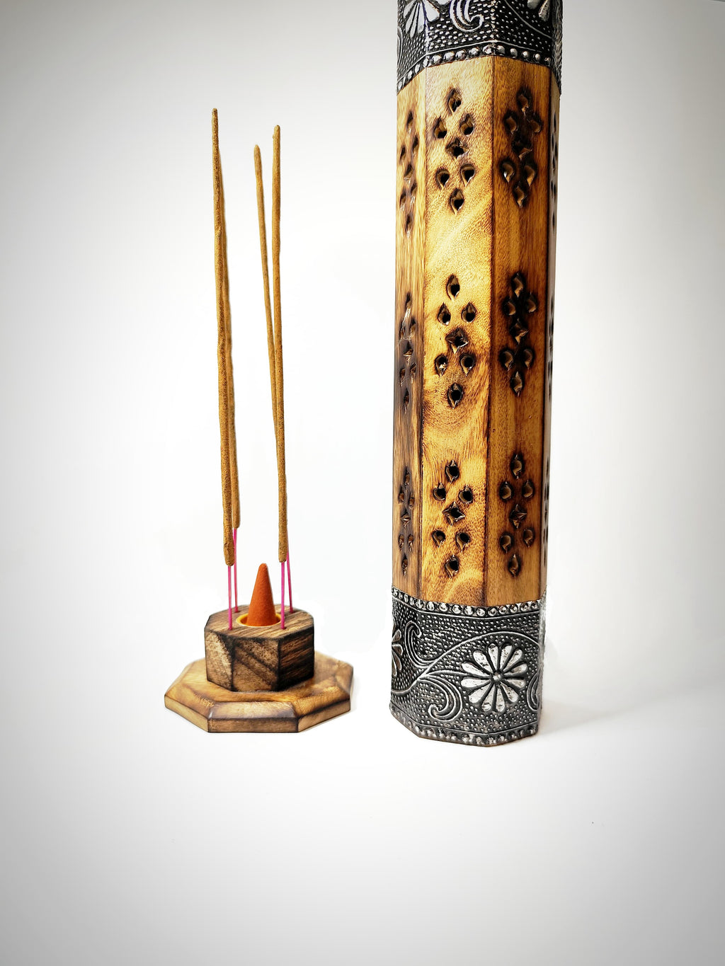 Portaincienso Vertical Madera Tallada Floral