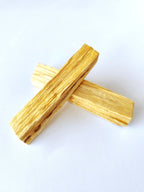 Palo Santo 30g Sahumerio Natural para Limpieza Energética | Buenkarma.cl