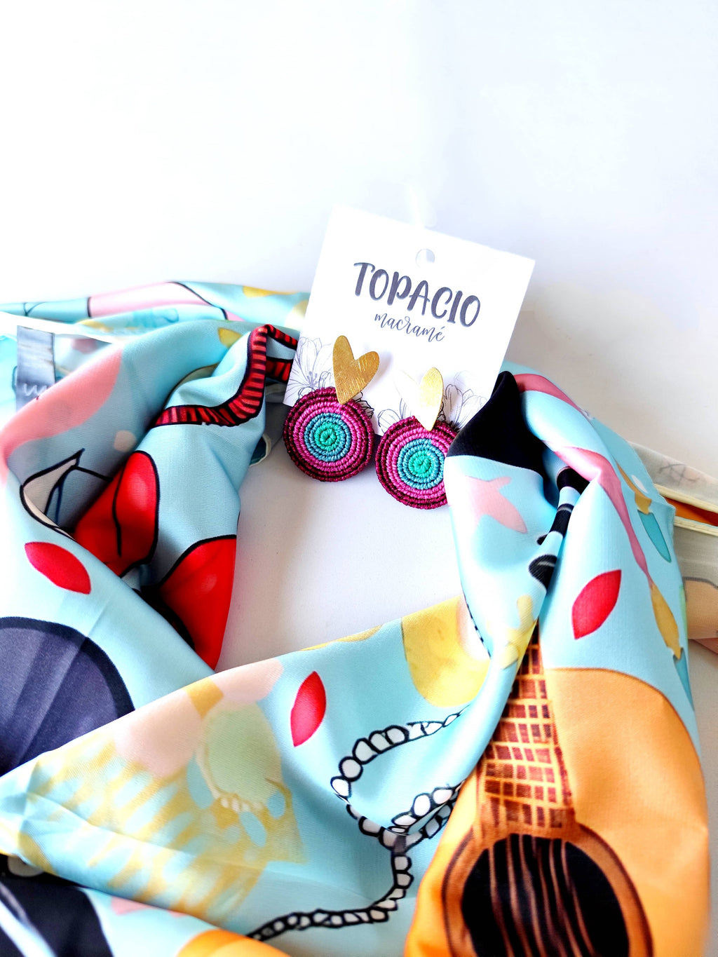 Pañoleta Vintage 70x70 - Buenkarma.cl