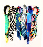 Pañoleta Roja Insectos y Aves  90x90 - Buenkarma.cl