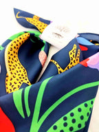 Pañoleta Leopardo 70x70 - Buenkarma.cl