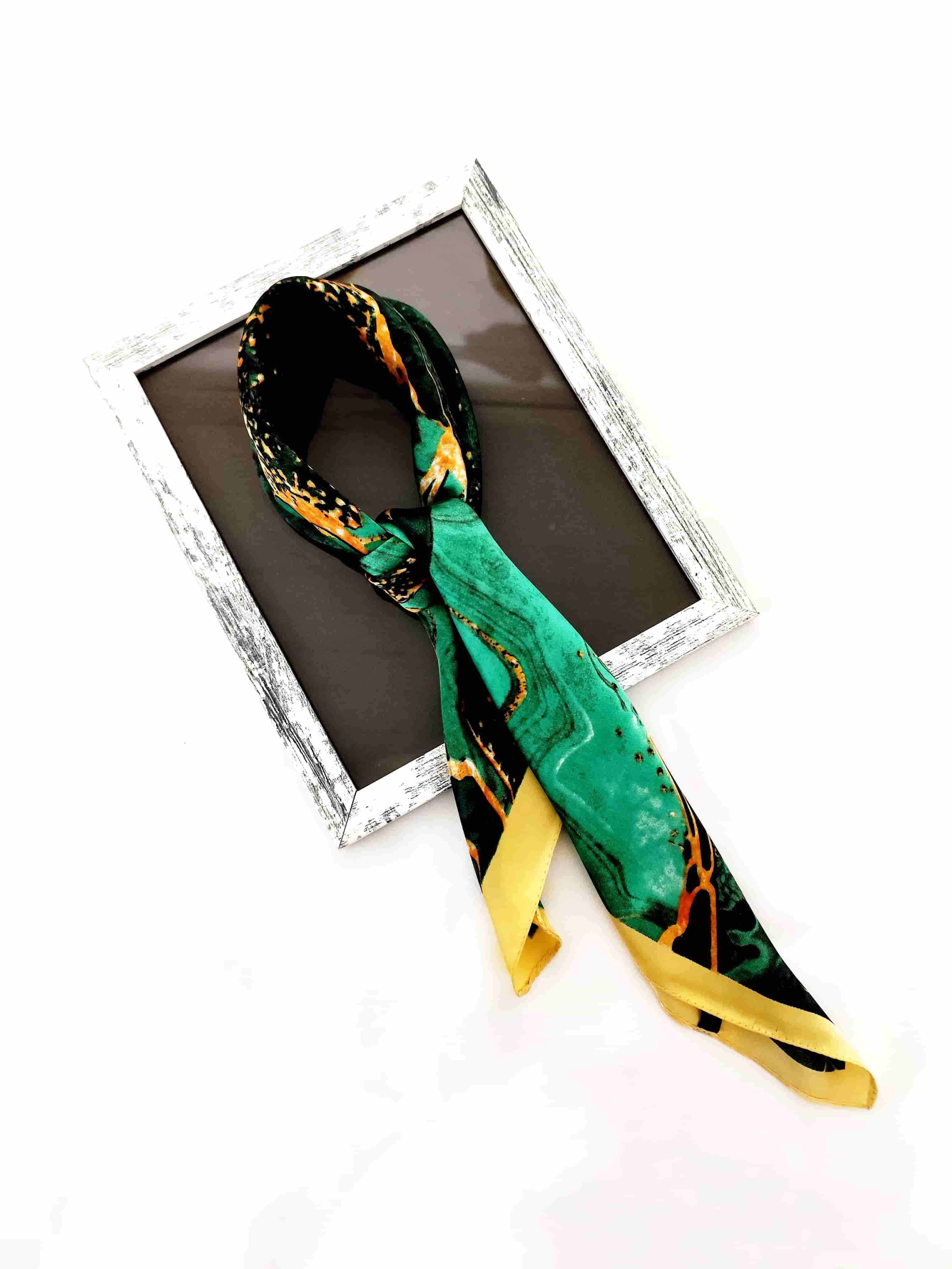 Pañoleta Mármol 70x70 - Buenkarma.cl