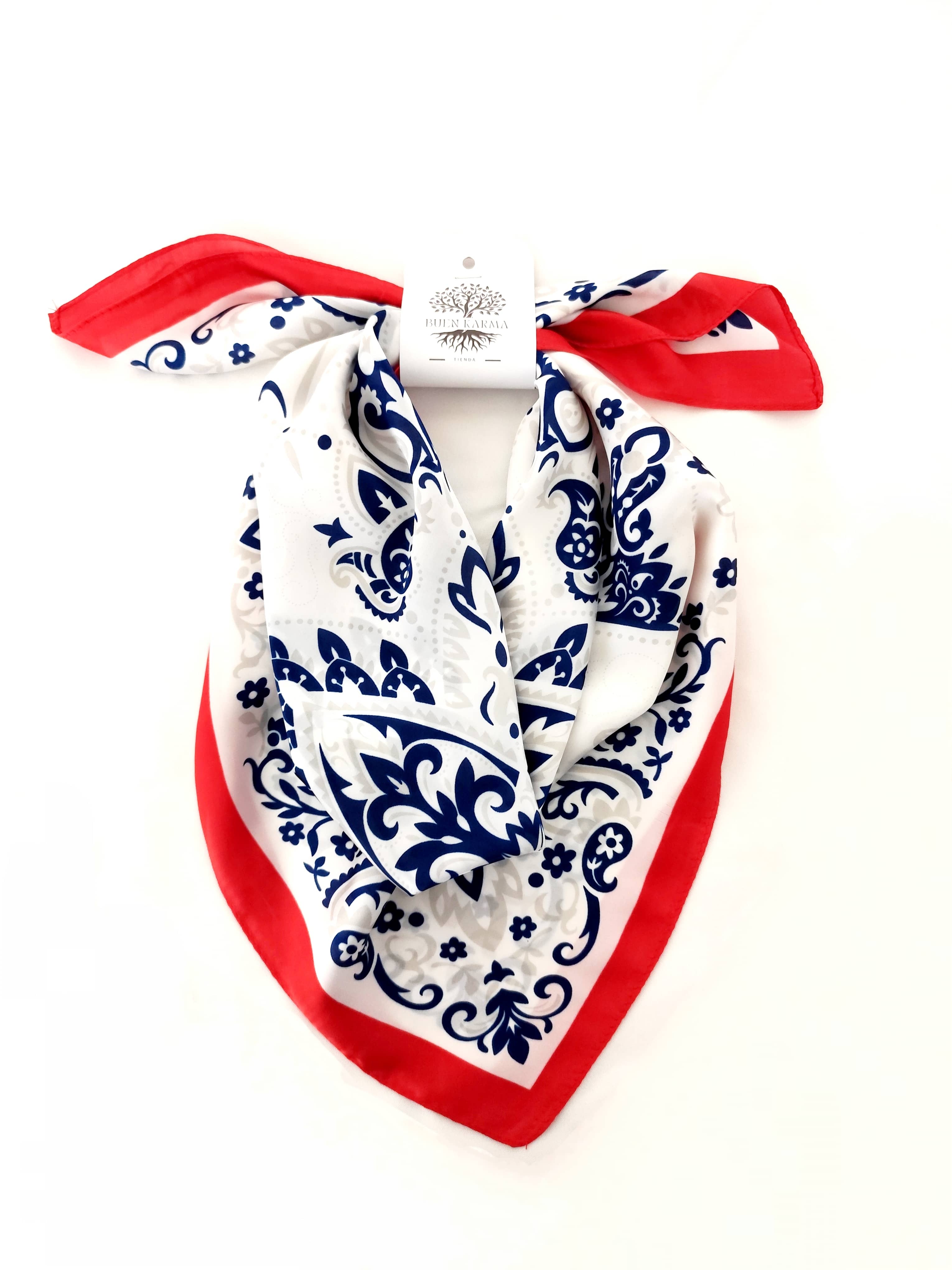 Pañoleta Estilo Boho 70x70 - Buenkarma.cl