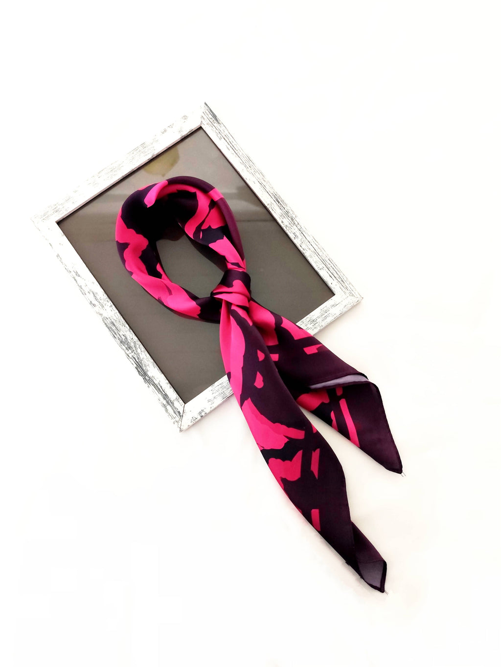 Pañoleta de Rosas 70x70 - Buenkarma.cl