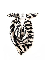 Pañoleta Cebra 70x70 - Buenkarma.cl