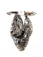 Pañoleta Jaguar Beige 70x70 - Buenkarma.cl