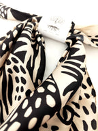 Pañoleta Jaguar Beige 70x70 - Buenkarma.cl