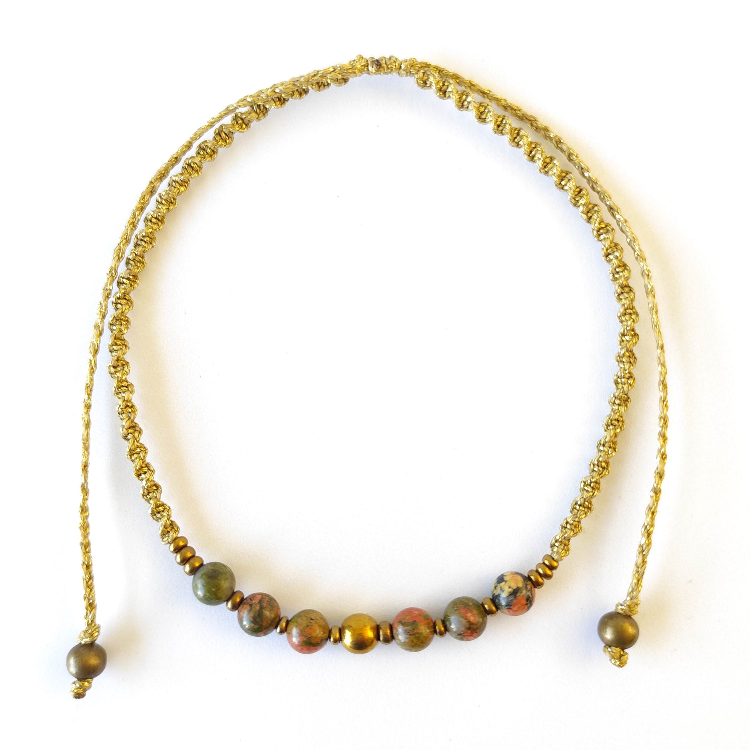 Collar Sentir de Unakita y Hematita – Topacio Macramé