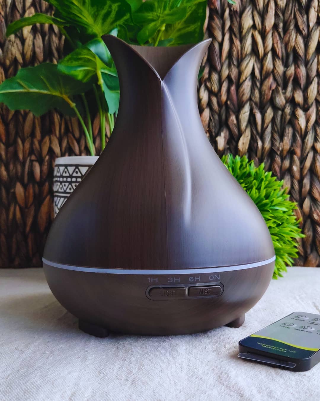 Difusor Eléctrico Aromático 500ml - Diseño Tulipán con Control Remoto